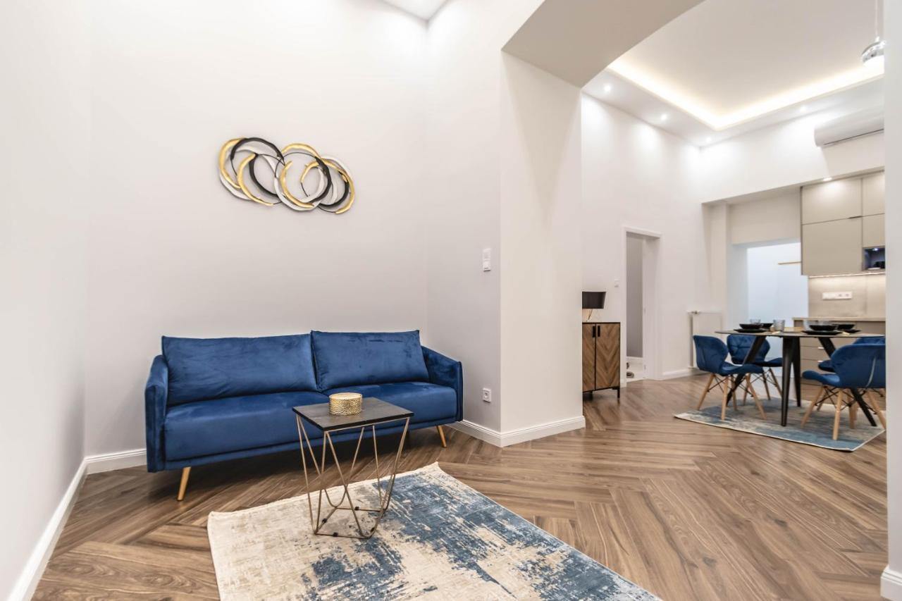 Assea Elegant Apartment With 2 Bedroom In Downtown — Fotók 1